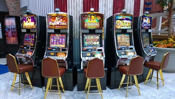 jktjkt36 live-dealer blackjack table with multi-camera view